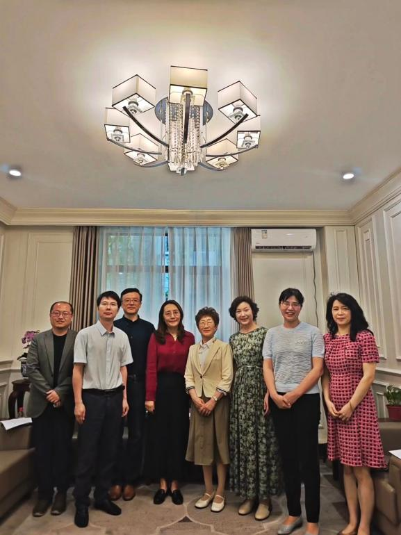 会见上海民间外交.png